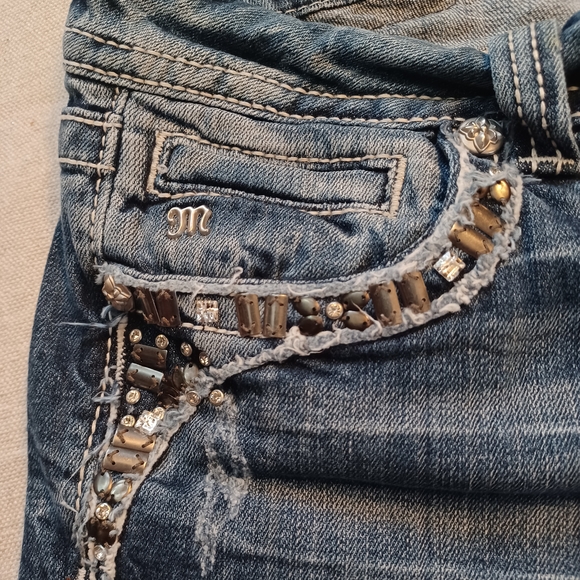 Miss Me Dark Blue Distressed Cuffed Easy Shorts Women's Waist 29 - Picture 6 of 12